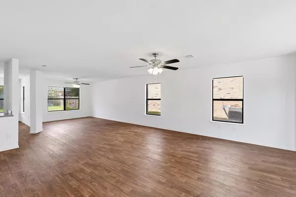 Arlington, TX 76002,7604 Amsterdam Lane