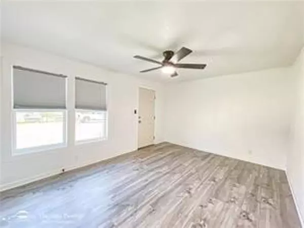 Coleman, TX 76834,608 E 8th Street