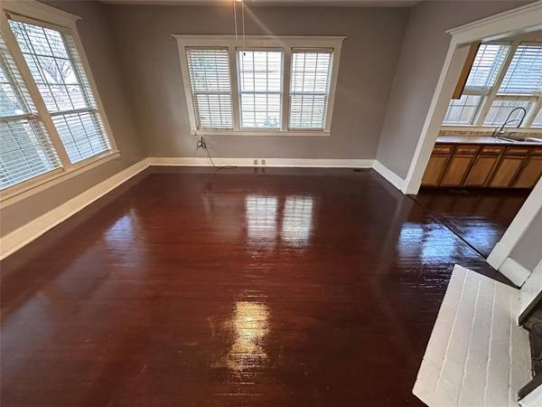 Dallas, TX 75214,5614 Columbia Avenue