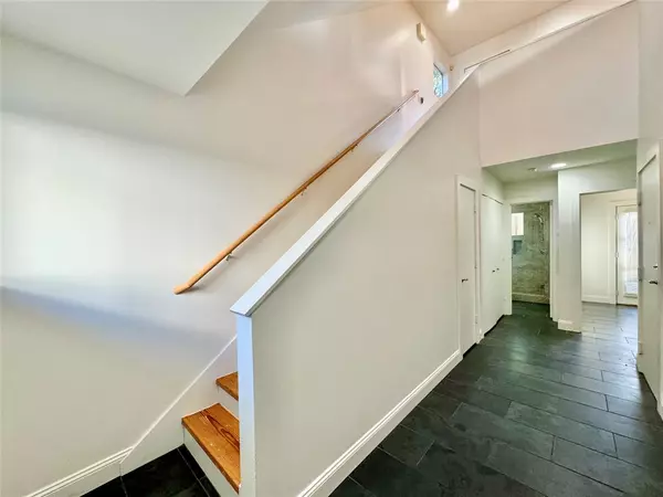 Dallas, TX 75204,4214 Swiss Avenue #L