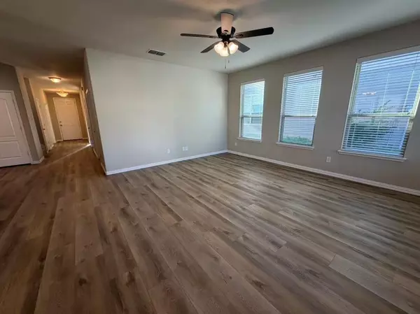 Aubrey, TX 76227,725 Hartsfield