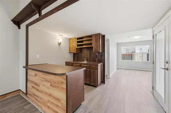 Grand Prairie, TX 75052,2102 Lewis Trail