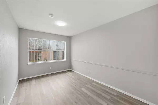 Grand Prairie, TX 75052,2102 Lewis Trail