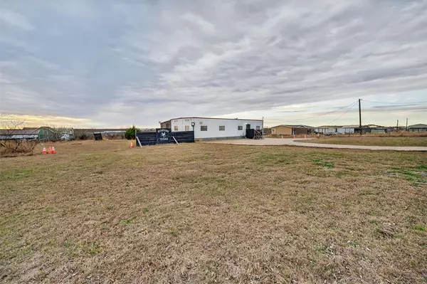 11716 County Road 4037, Kemp, TX 75143