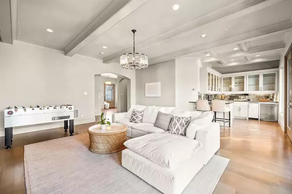 Dallas, TX 75219,3520 Blackburn Street