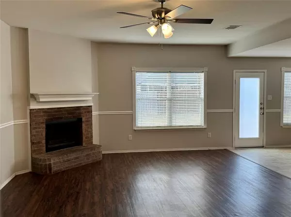 Forney, TX 75126,204 S CHESTNUT Street