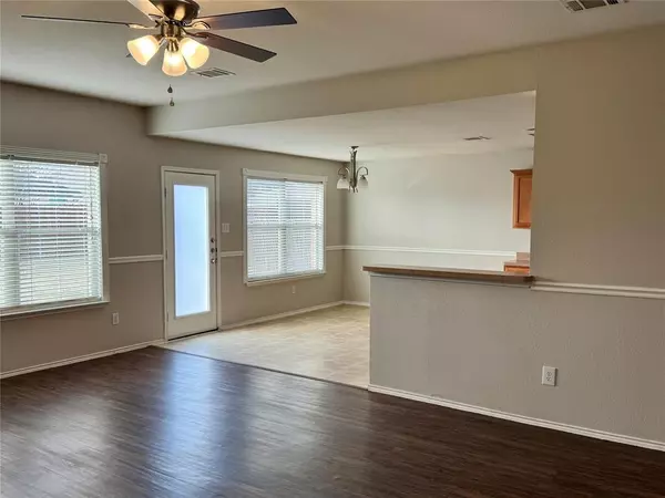 Forney, TX 75126,204 S CHESTNUT Street