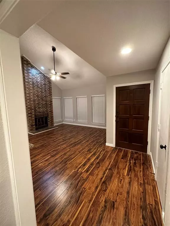 Carrollton, TX 75007,2124 Avignon Drive