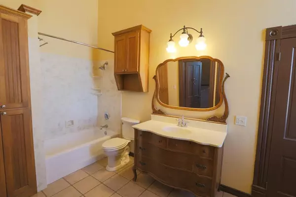 Mcgregor, TX 76657,402 B W 3rd Street #A