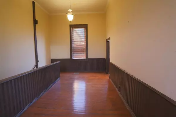 Mcgregor, TX 76657,402 B W 3rd Street #A