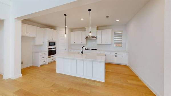 Carrollton, TX 75010,1728 Tallwich Drive