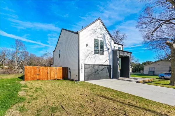 Dallas, TX 75216,4712 Garrison Street