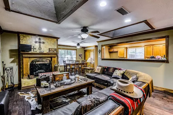 Midlothian, TX 76065,120 N 5th Street