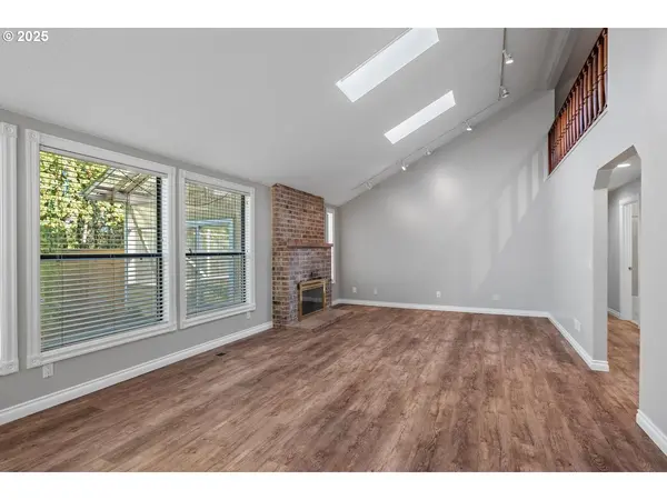 Gresham, OR 97030,994 NW WALLULA AVE