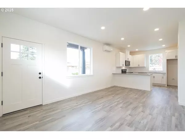 Portland, OR 97236,14722 SE POWELL BLVD