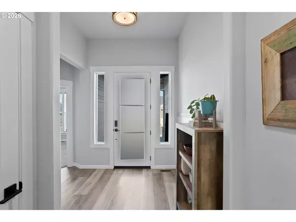 Sublimity, OR 97385,510 NE ASPEN ST