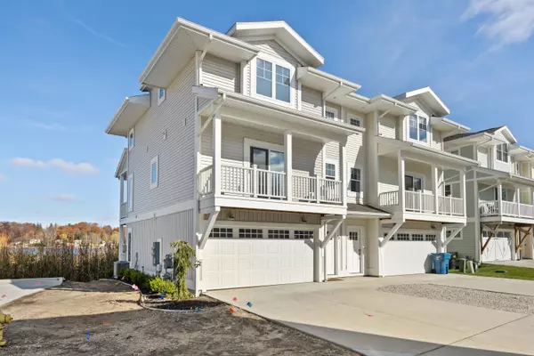 Douglas, MI 49406,60 Swing Bridge LN