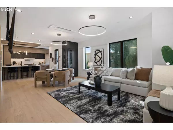 Lake Oswego, OR 97034,705 1st ST