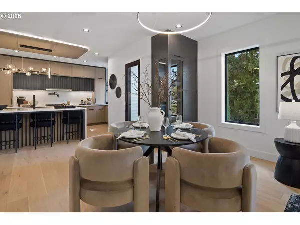 Lake Oswego, OR 97034,705 1st ST