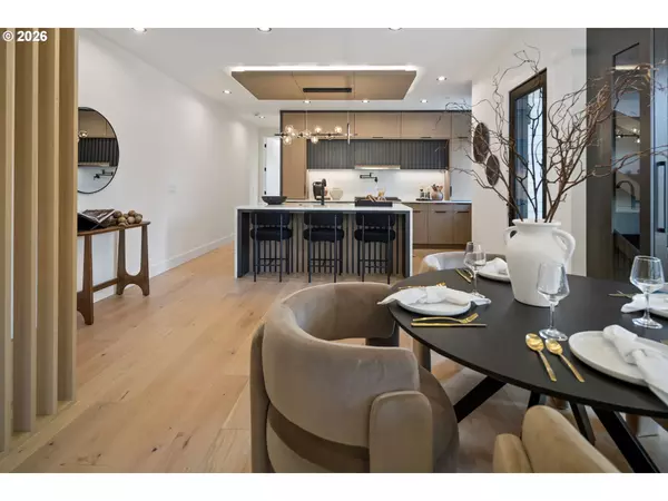 Lake Oswego, OR 97034,705 1st ST