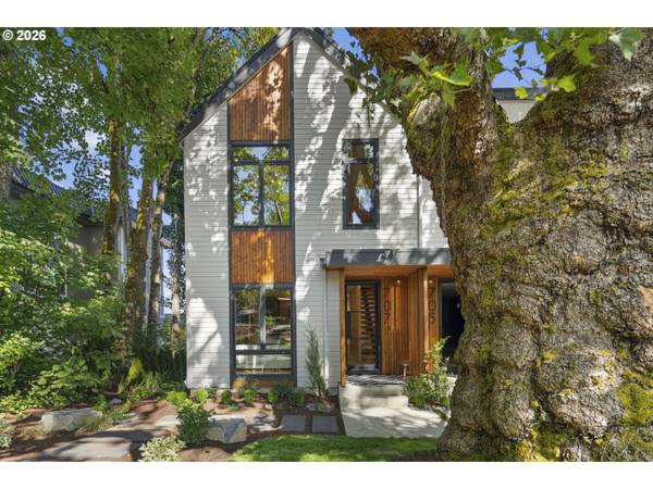 Lake Oswego, OR 97034,707 1st ST