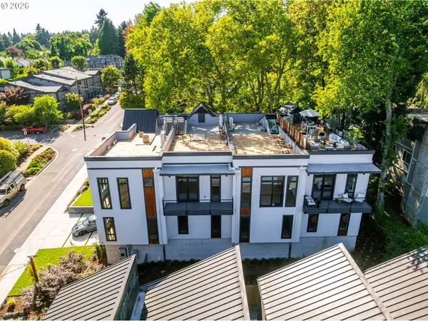 Lake Oswego, OR 97034,707 1st ST