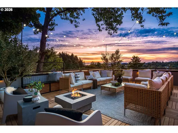 Lake Oswego, OR 97034,707 1st ST