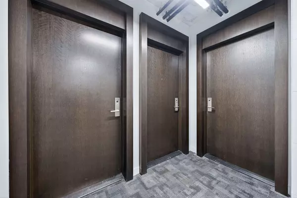 Toronto C08, ON M5A 0N8,55 Ontario ST #1709