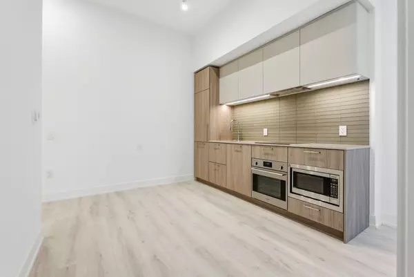 Toronto C14, ON M2N 4P9,36 Olive AVE #308