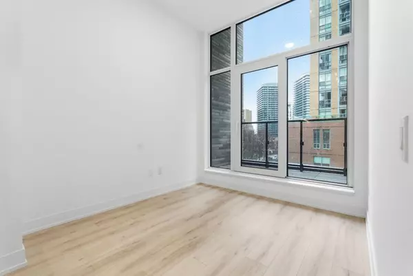 Toronto C14, ON M2N 4P9,36 Olive AVE #308