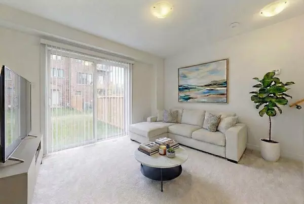 Whitby, ON L2N 0N9,26 Calloway WAY