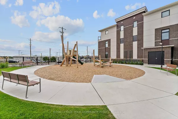 Pickering, ON L1V 0H1,755 Omega DR #117