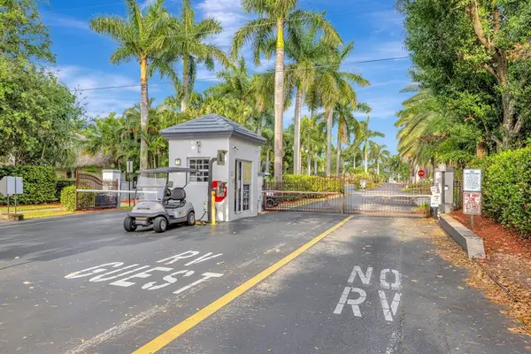 Pompano Beach, FL 33068,510 S Cortez Dr