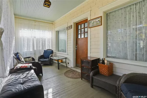 Saskatoon, SK S7K 2T7,809 6th AVENUE N