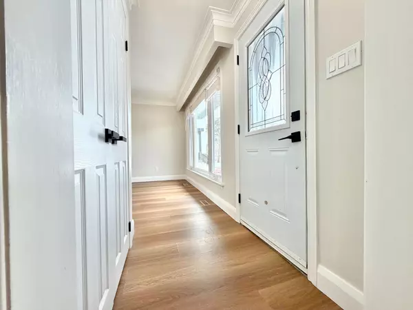 Oakville, ON L6L 4A7,550 Third Line