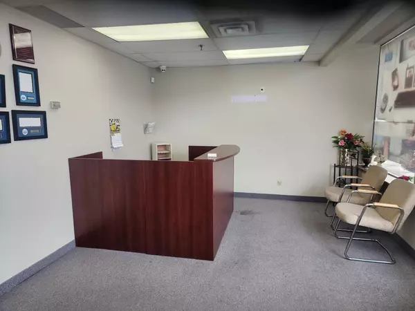 Brampton, ON L6T 5B9,7955 Torbram RD #14