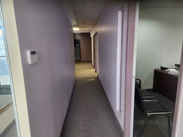 Brampton, ON L6T 5B9,7955 Torbram RD #14