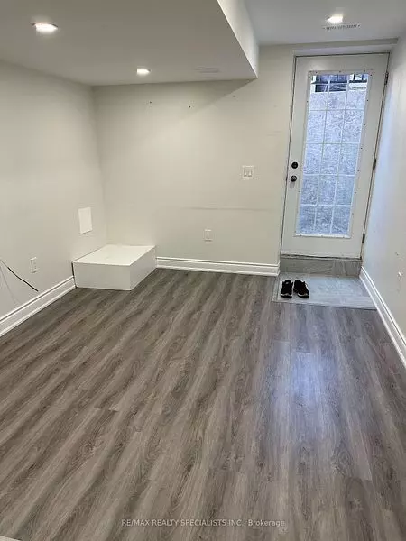 Brampton, ON L7A 4W1,1 Military CRES