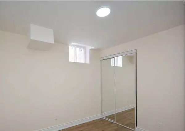 Mississauga, ON L5V 2G6,833 Mays CRES #Bsmt