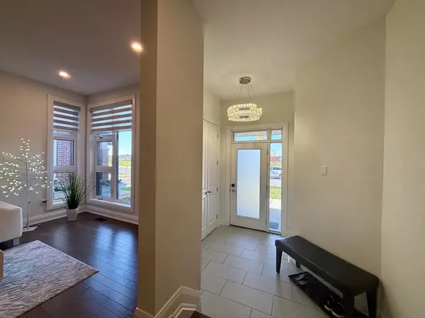 Kanata, ON K2V 0L8,561 Honeylocust AVE