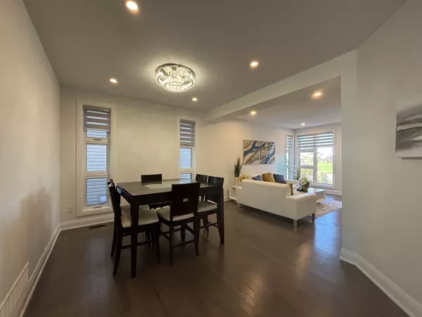 Kanata, ON K2V 0L8,561 Honeylocust AVE