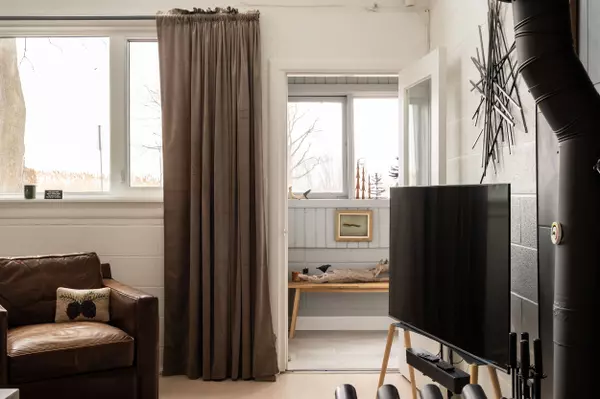 Port Colborne, ON L3K 2S2,25 Lakeshore RD W