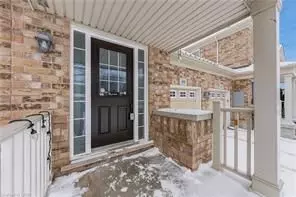 Cambridge, ON N3C 0A9,19 Blackbird CIR