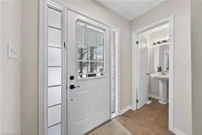 Cambridge, ON N3C 0A9,19 Blackbird CIR