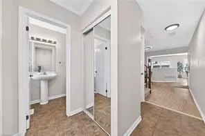 Cambridge, ON N3C 0A9,19 Blackbird CIR