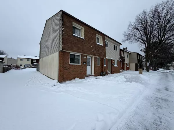 76 F Seyton DR #40, Bells Corners And South To Fallowfield, ON K2H 8W4