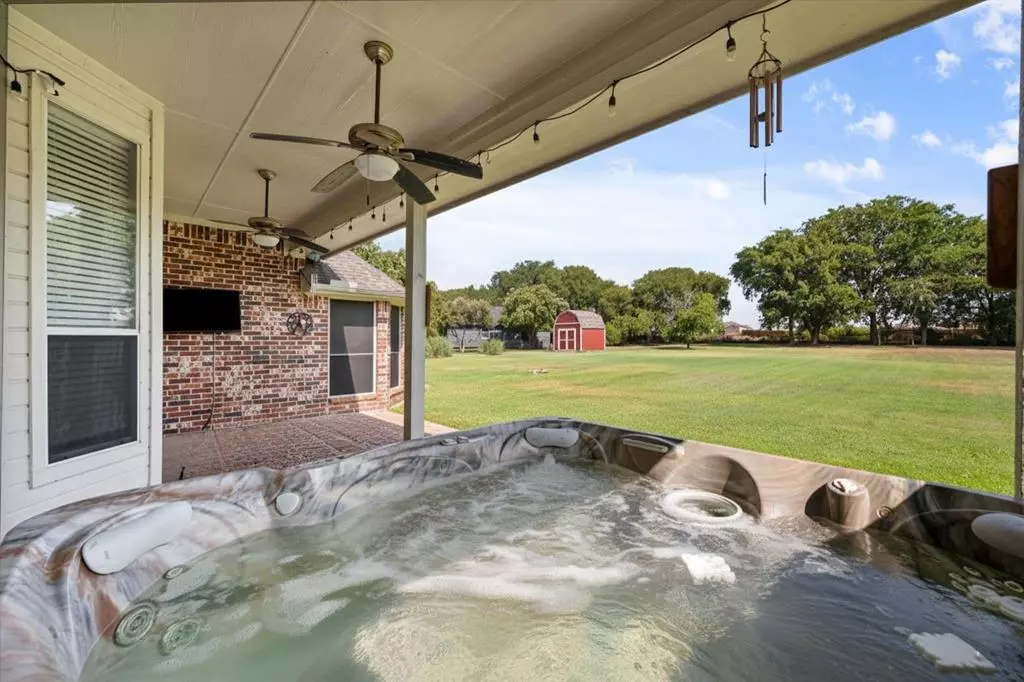 Haslet, TX 76052,1825 Meadow Springs Drive