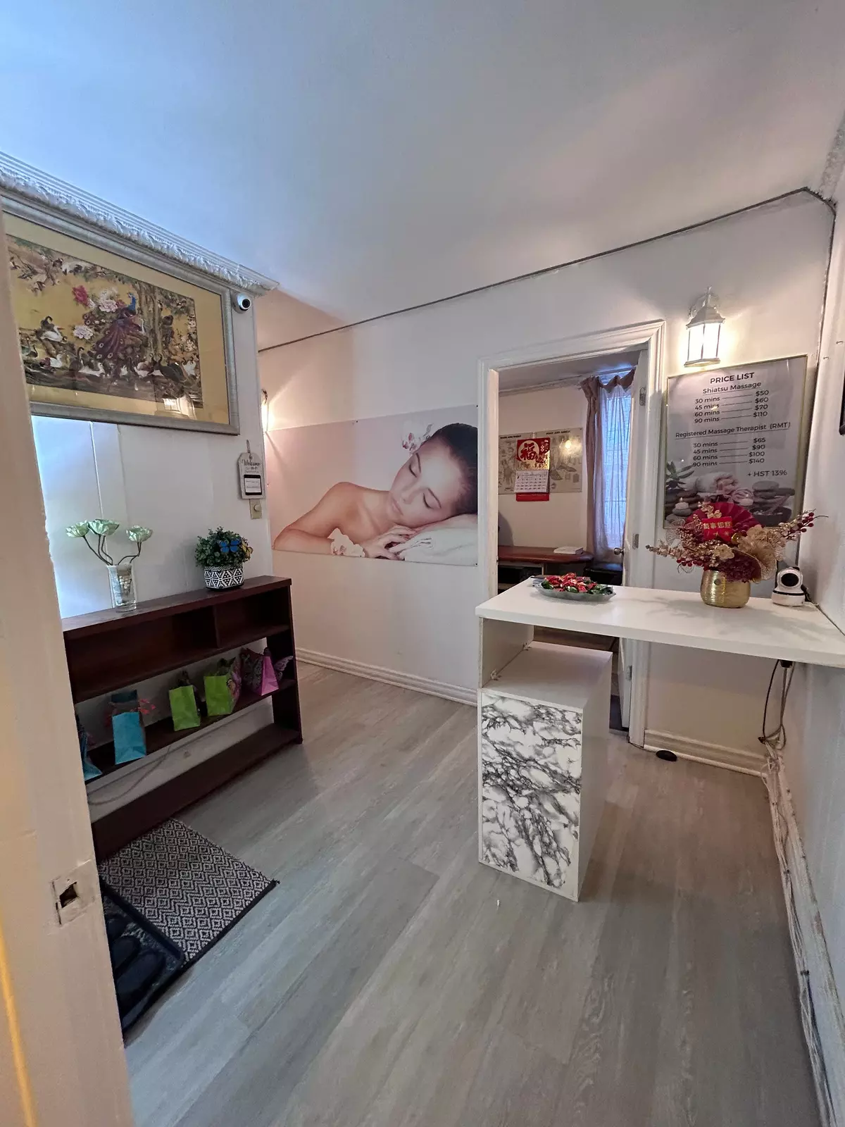 Toronto C09, ON M4T 1Y4,1395 Yonge ST #201