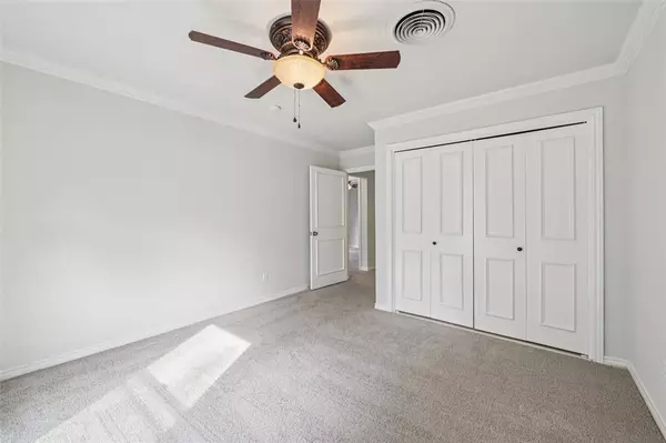 Duncanville, TX 75116,622 N Casa Grande Circle