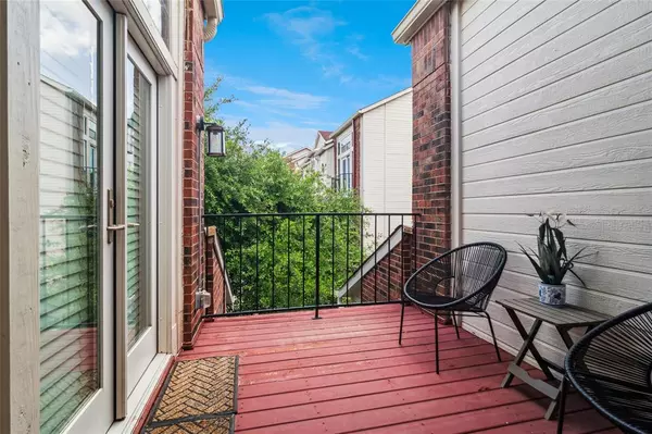 Dallas, TX 75204,3235 Cole Avenue #85